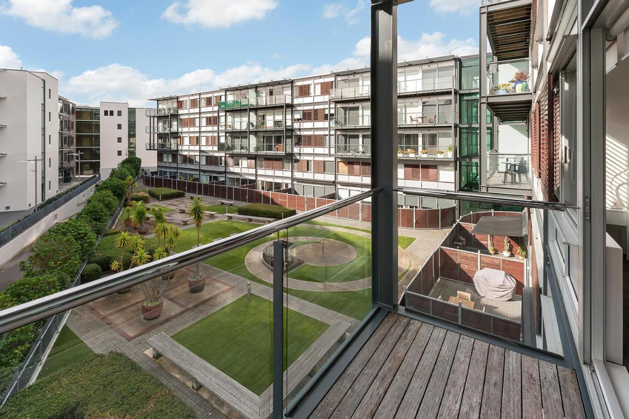 Qv Cosy In The Viaduct Auckland Exterior foto
